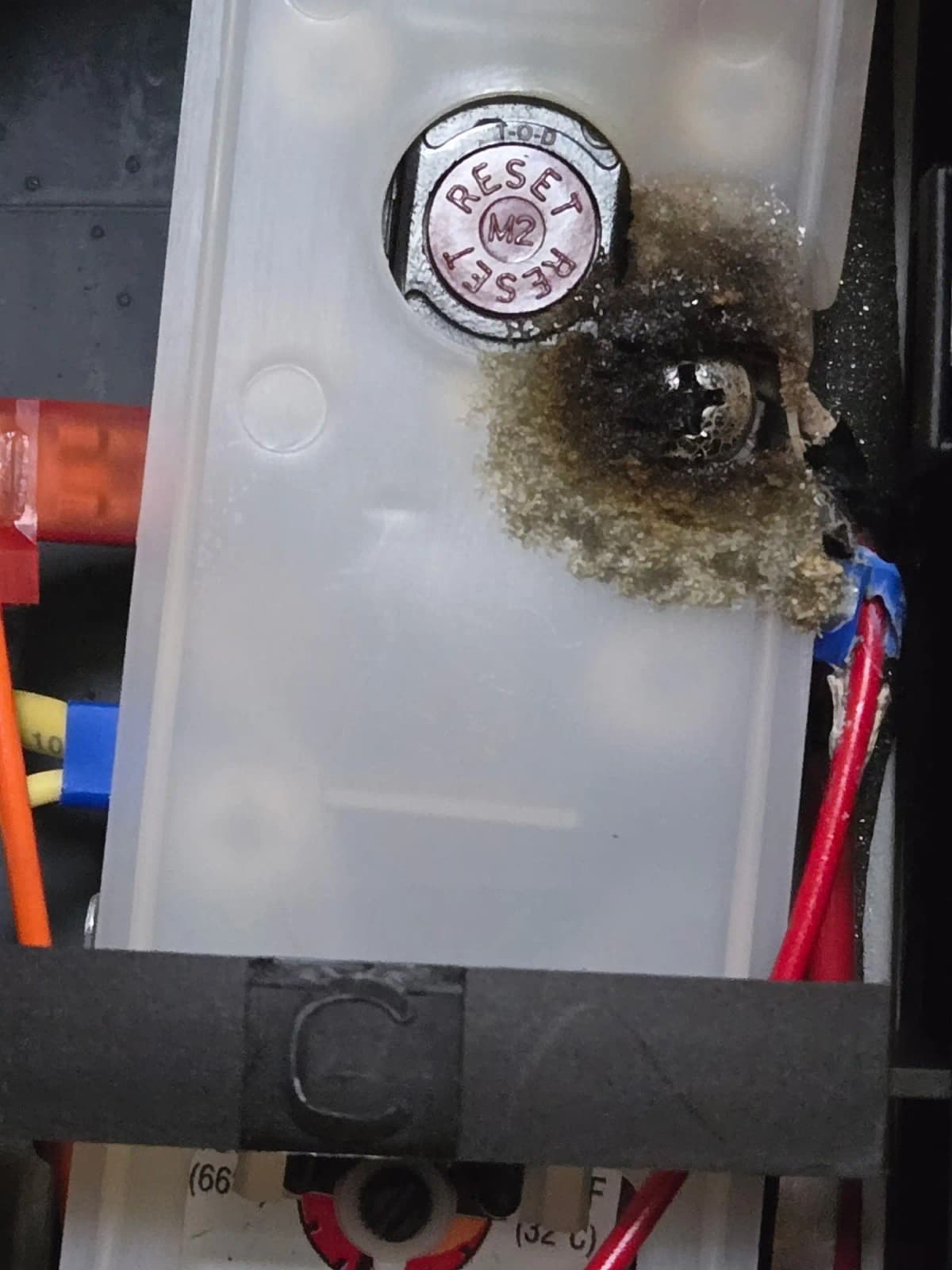 Water heater thermostat repair